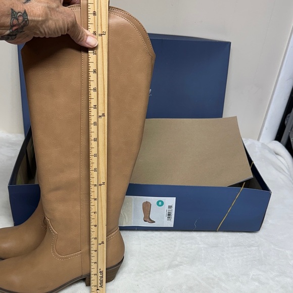 Universal Thread Knee high Boots in Tan - Picture 4 of 10